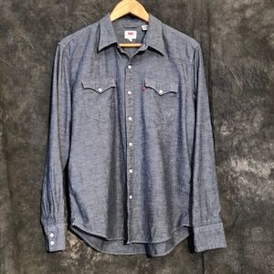Levi’s men’s denim blue Jean button down shirt